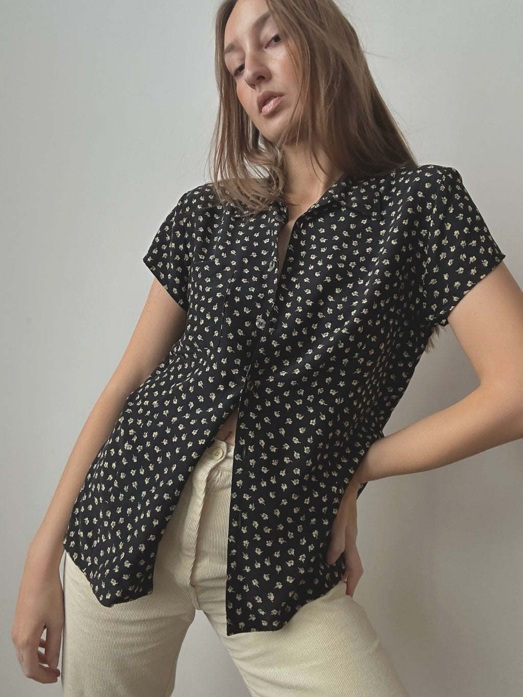 SILK FLORAL BUTTON UP