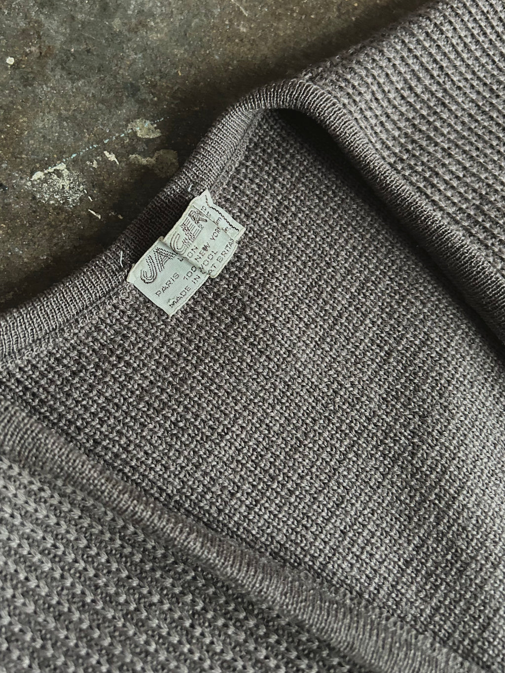 WOOL SLEEVELESS KNIT