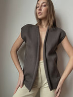 WOOL SLEEVELESS KNIT