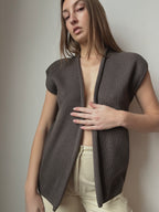 WOOL SLEEVELESS KNIT