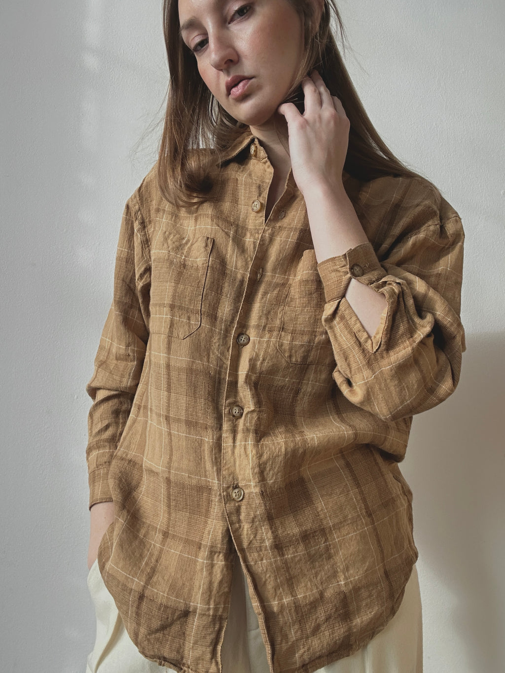 PLAID LINEN BUTTON UP