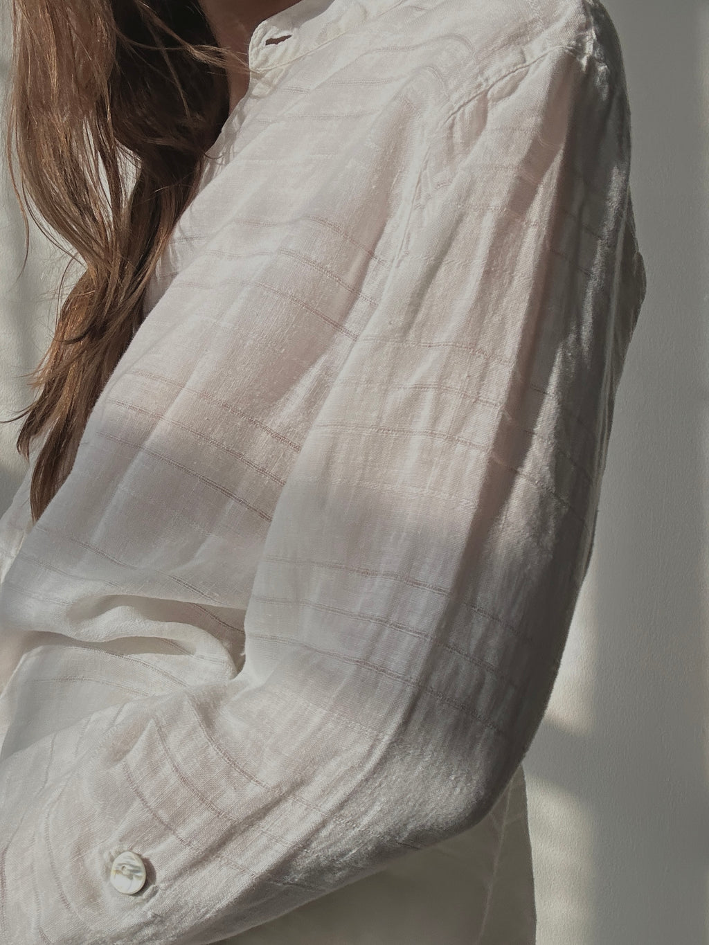 LINEN BUTTON UP