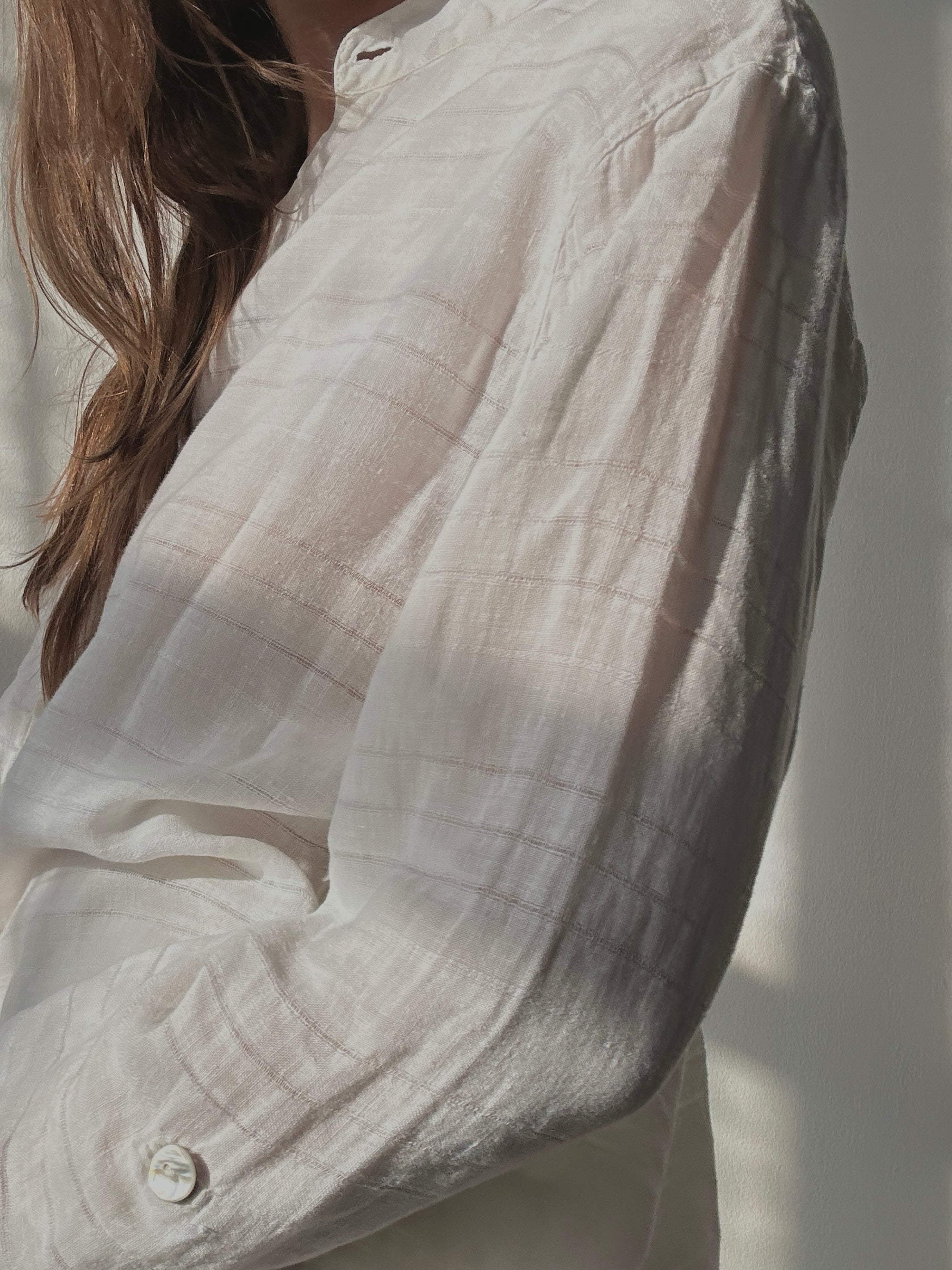LINEN BUTTON UP