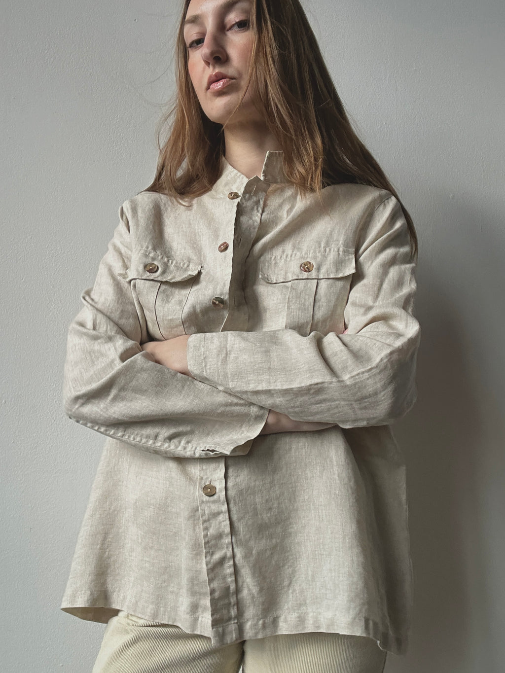 LINEN BUTTON UP