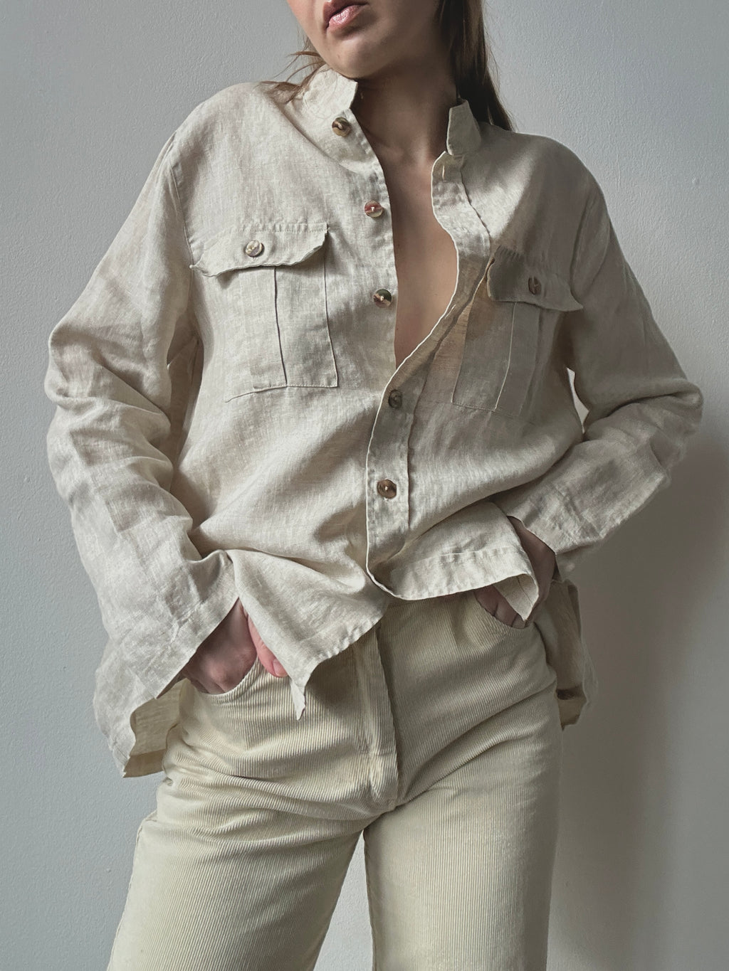 LINEN BUTTON UP