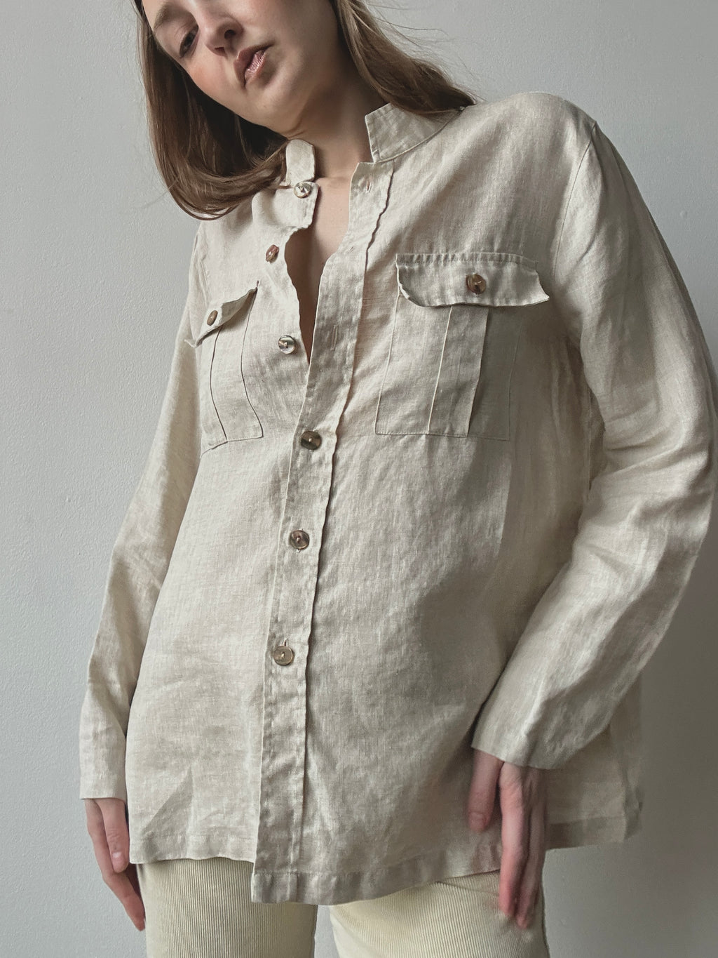 LINEN BUTTON UP