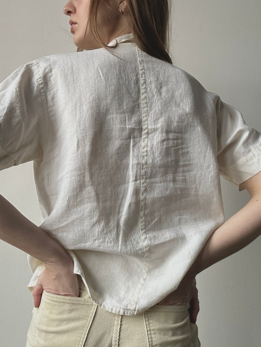 LINEN SHORT SLEEVE